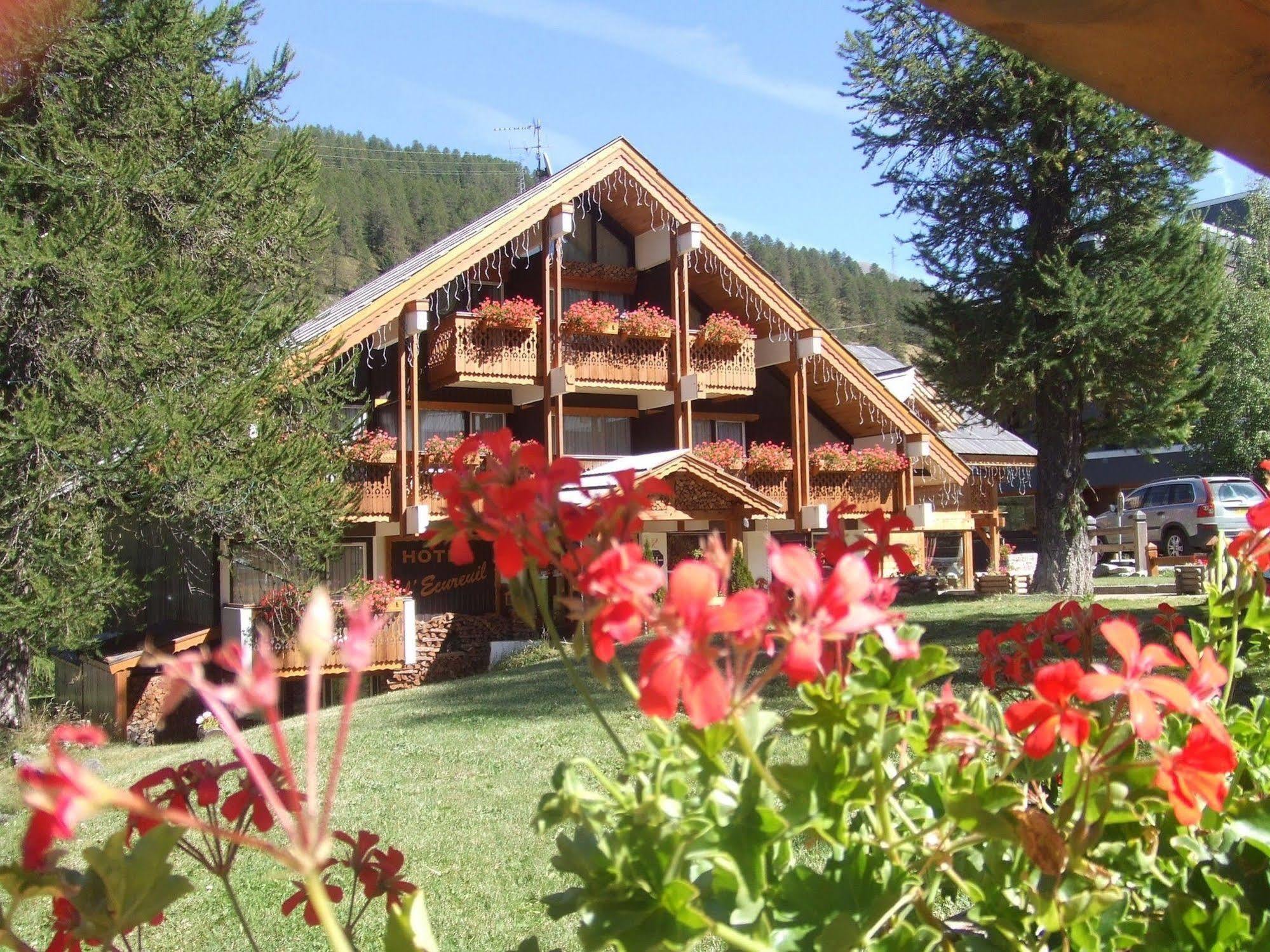 Hôtel Ecureuil Vars (Hautes-Alpes) Exterior foto