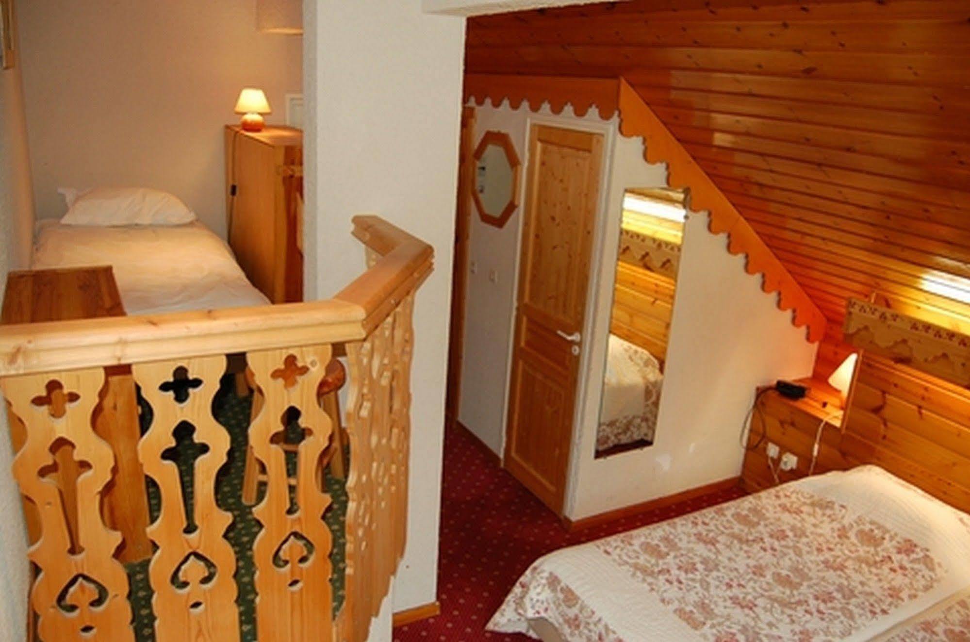Hôtel Ecureuil Vars (Hautes-Alpes) Exterior foto